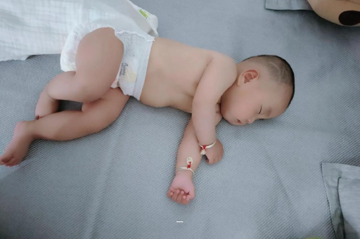 灯塔宝宝咳嗽发烧拉肚子